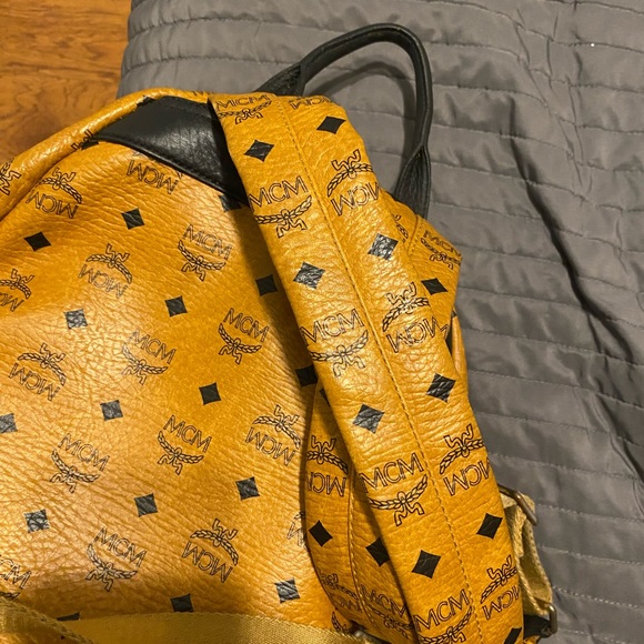 Customized Mcm backpack 🎒 - Picture 7 of 15